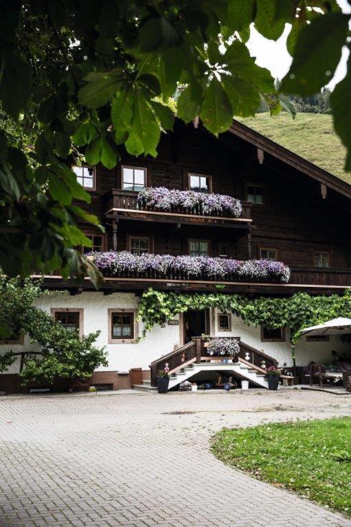 Hochwart Hof Bed & Breakfast Bed & Breakfast Saalbach-Hinterglemm Exterior photo